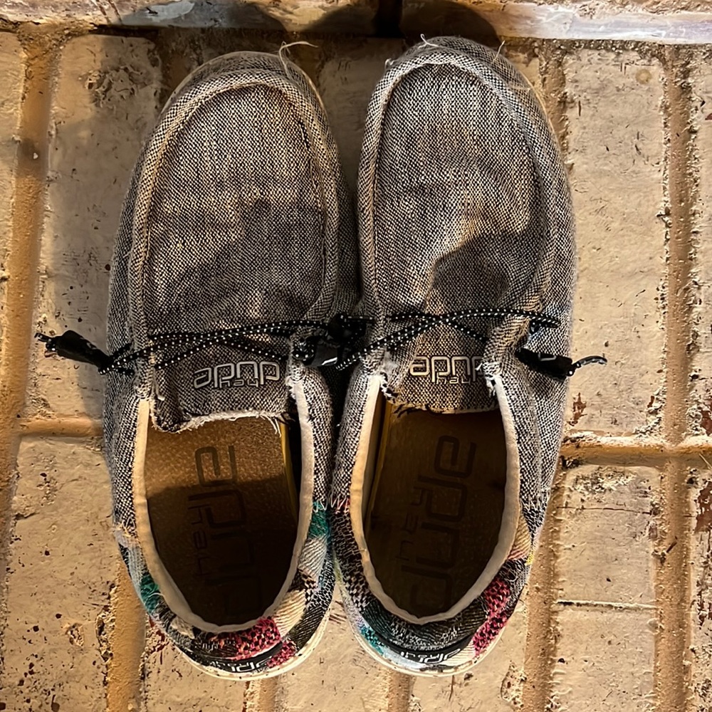 Hey Dude size 13